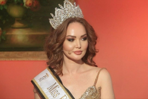«„Мисс Европа“ — леди, а не скандалистка» — как Розу Гадиеву встретили в Казани