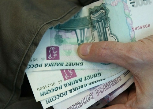 Поймали курьера, который забрал полмиллиона у пожилых татарстанцев для аферистов