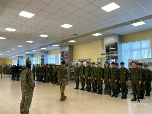 «Родину нужно не только любить, но и уметь защищать»: стартовали военные сборы школьников