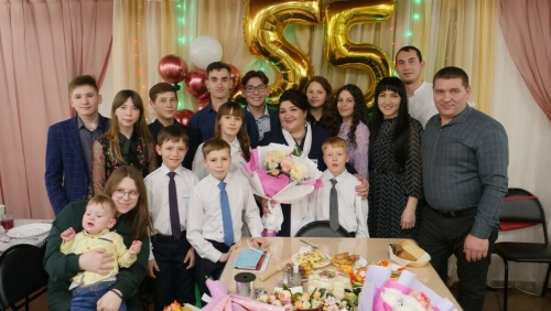 Мама 10 приемных детей: «Желание взять ребенка – как вирус, оно тебя не отпускает»