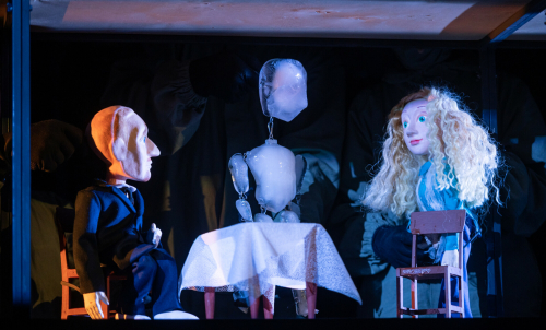 Спектакль театра «Экият» с тающим героем изо льда оценит жюри «Золотой маски»