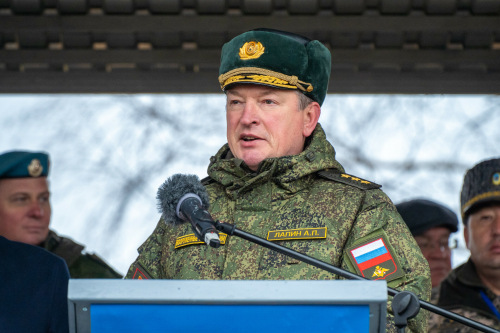 Уроженец Казани генерал-полковник Лапин возглавил Ленинградский военный округ