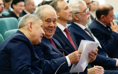 Рифкат Минниханов об Институте археологии: «Ничего придумывать не надо – надо развивать»