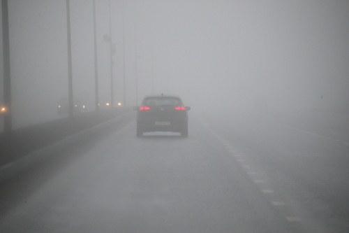Из-за тумана ночью видимость на дорогах Татарстана ухудшится до 500 метров и менее