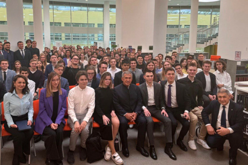 Минниханов назвал три обязательные вещи для поддержки молодежи в Татарстане