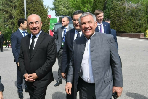 Минниханов принимает участие в выставке «Иннопром» в Ташкенте