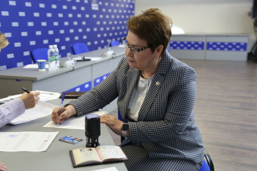 Сария Сабурская подала документы для участия в предварительном голосовании