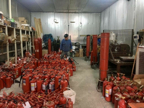 Казанское предприятие отправило на фронт более 100 огнетушителей