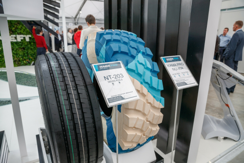 Минниханов: РТ производит более 50% грузовых шин и треть полиэтилена в России