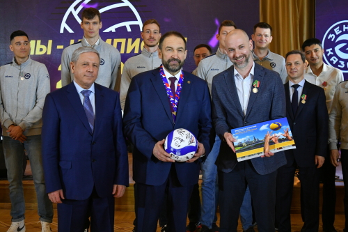 Песошин — волейболистам: Ваши победы дают импульс для дальнейшего развития Татарстана