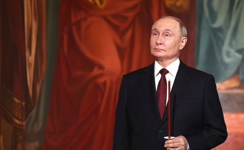 Путин поздравил всех православных россиян с Пасхой