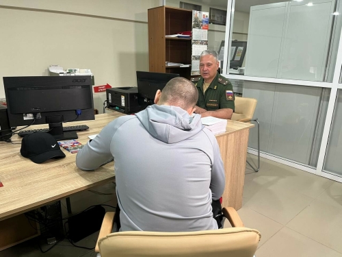 «Помогать ребятам и стране»: контрактник из Челнов будет служить в морской пехоте