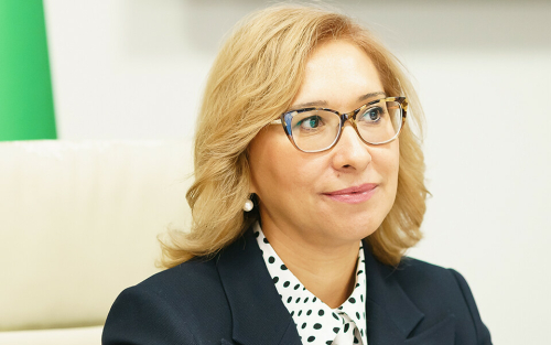 Зарипова: В РТ сегодня 8 тыс. соцработников отмечают профессиональный праздник