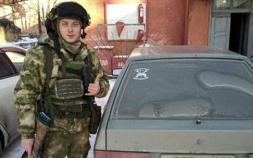 «Бился с фашистами, как мой прадед»: история бэк-вокалиста группы «Добробат»