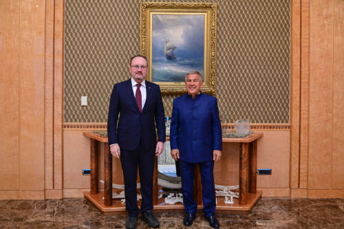 Минниханов обсудил с главой Главгосэкспертизы комплексный подход к строительству