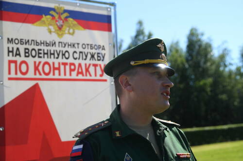 За прошлый год в Татарстане контракт с Минобороны РФ заключили более 12 тысяч человек