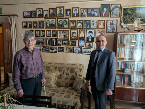 Медаль «100 лет образования ТАССР» вручили ветерану войны Амиру Юнисову