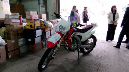 Мотоцикл, холодильное оборудование, письма: Альметьевск отправил 20 тонн помощи на СВО