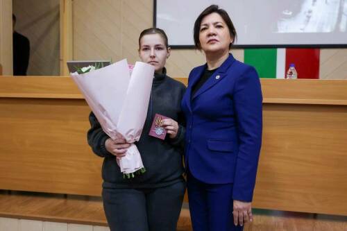 В Альметьевске семьям героев СВО передали государственные награды