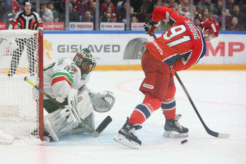 Агент Спронга:  Все нормально, это внутренние дела команды, мы остаемся в ЦСКА