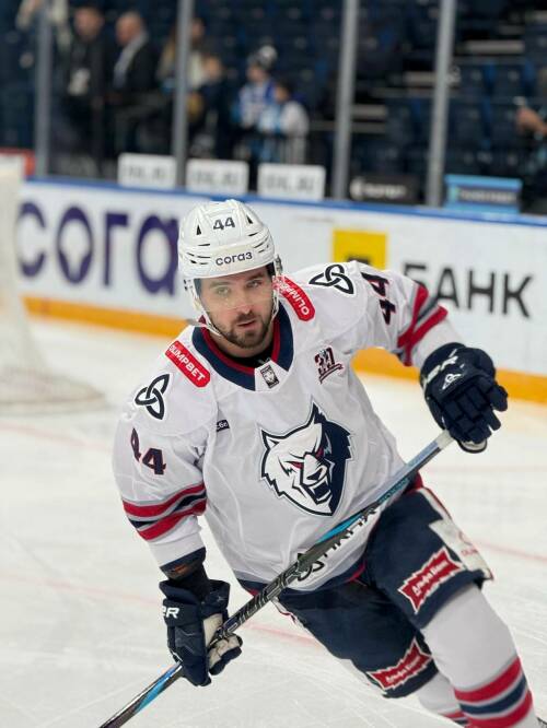 «Нефтехимик» обыграл минское «Динамо» в овертайме