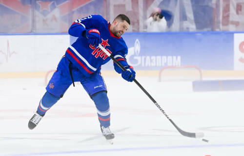 Кузнецову требовался жесткий тренер: обуздает ли игрока Андрей Разин в «Металлурге»?