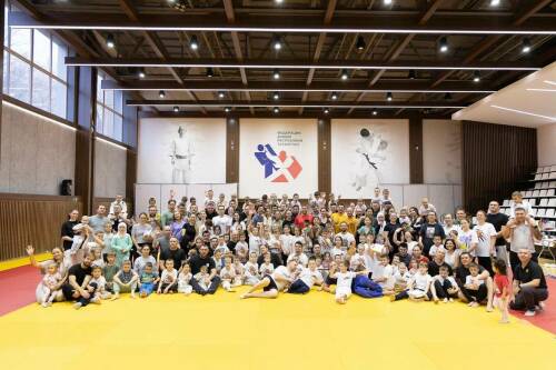 В Казани прошла рекордная тренировка дзюдо в рамках проекта «Семья чемпионов»