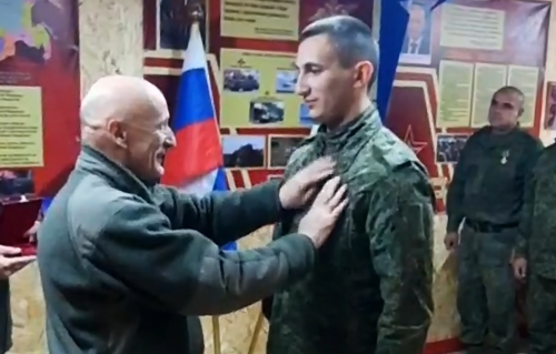 Героев на передовой наградили медалью ордена «За заслуги перед Республикой Татарстан»