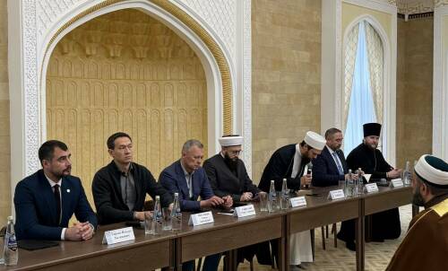 Молодежный форум о духовной безопасности открылся в Казани в мечети Ахмадзаки