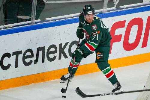 Алексей Пустозеров и Семен Терехов сыграют против «Металлурга»