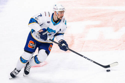 Антон Бурдасов и Никита Сетдиков стали игроками ХК «Лада»