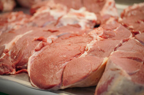 Роспотребнадзор предостерег от покупки мясных полуфабрикатов у случайных продавцов