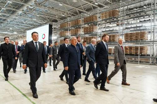 Минниханов и замглавы Администрации президента посетили ОЭЗ «Алабуга»