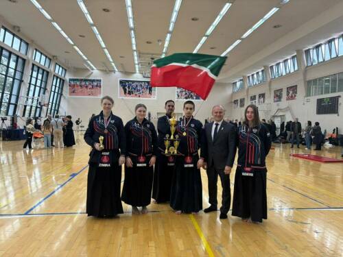 Татарстанские мастера меча в составе сборной России выиграли крупнейший турнир Европы