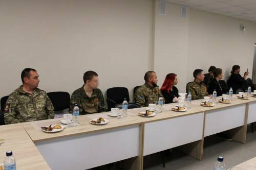 «Вы для нас герои»: в Заинске состоялась встреча с бойцами, находящимися в отпуске