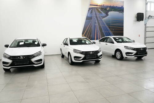 Покупатель может вернуть новую машину в салон при появлении значимых дефектов – адвокат