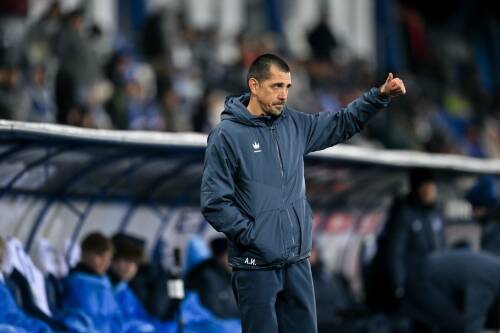 Скандал с удалением тренера-новичка: справится ли Ильдар Ахметзянов с давлением в РПЛ