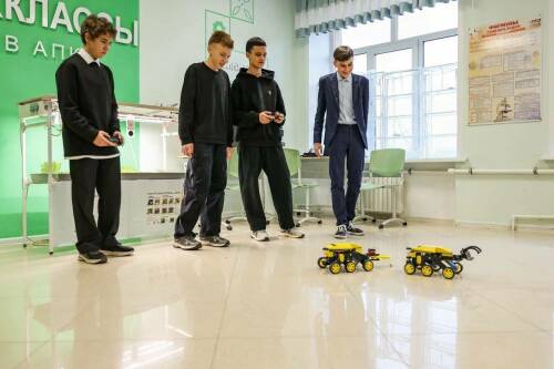 В Альметьевском районе школьники агрокласса управляют квадрокоптерами и 3D-технологиями