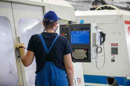 Эксперт рассказала, что обед на непрерывных производствах оплачивается работодателем