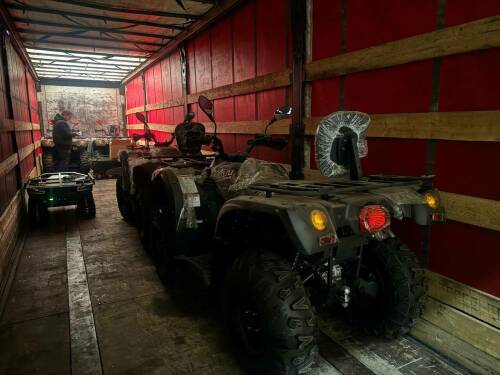 Помощь фронту: альметьевцы отправили технику и продукты для военнослужащих