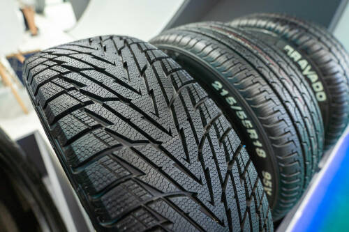 Автоэксперт Мартыненко предостерег от покупки б/у зимних шин