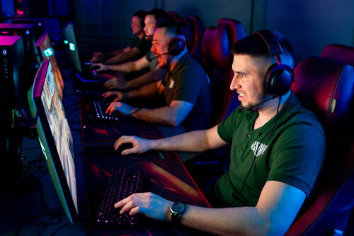 И адаптация, и общение: в Казани стартовал турнир по Counter-Strike 2 для ветеранов СВО