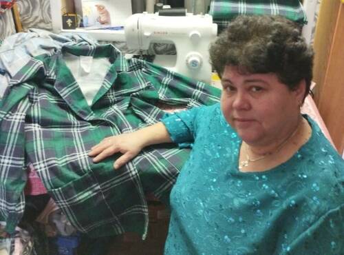 «Они все чьи-то сыновья. Им нужно помогать»: волонтер Заинска сшила 5 тыс. изделий на СВО