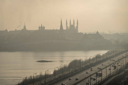 Туман, гололед и сильный ветер прогнозируют завтра в Татарстане