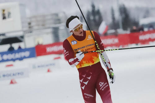 Срыв Большунова, рок Коростелева, восхождение Непряевой. Прошел первый этап Кубка России