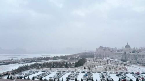 Совершающий поездку в ОАЭ Минниханов опубликовал фотографию заснеженной Казани