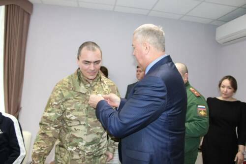 Боец с позывным Профессор из Заинска получил награду за спасение сослуживца