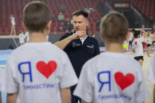 «Хотелось бы лучше»: Алексей Немов – о выступлении гимнастов России на ЧМ-25 в Джакарте