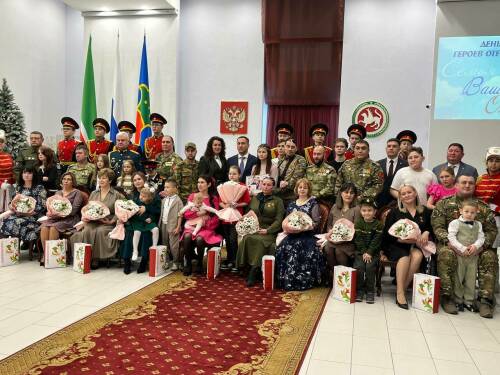 «Быть женой героя – это почетно»: истории жен военнослужащих из Челнов