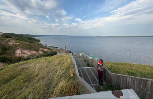 Лекторий «Миллиард.Татар» вместе с «ПутеШествиями с историей» побывал на Чуру-Барышевском городище XI–XIV веков, которое возвышается на холмах Апастовского района Татарстана.